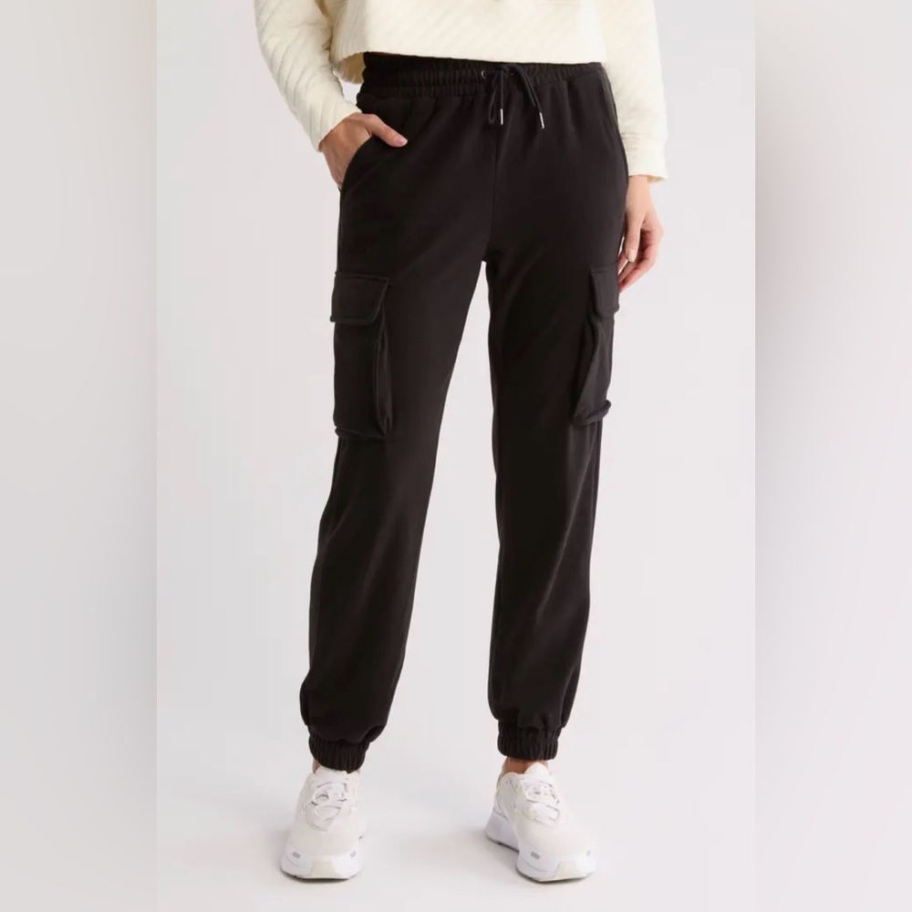Zella Cozy Cargo Joggers with Draw String Waist. NWOT